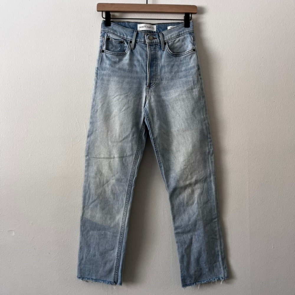 Aritzia Denim‎ Forum The Arlo High Rise Straight Jean Light Wash Raw Hem size 25